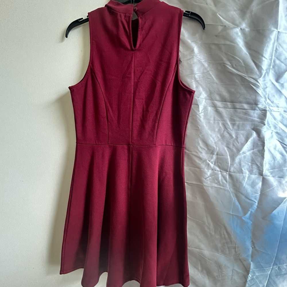 🍁 NWT Women’s Burgundy Sleeveless Skater Dress – Large 🍂